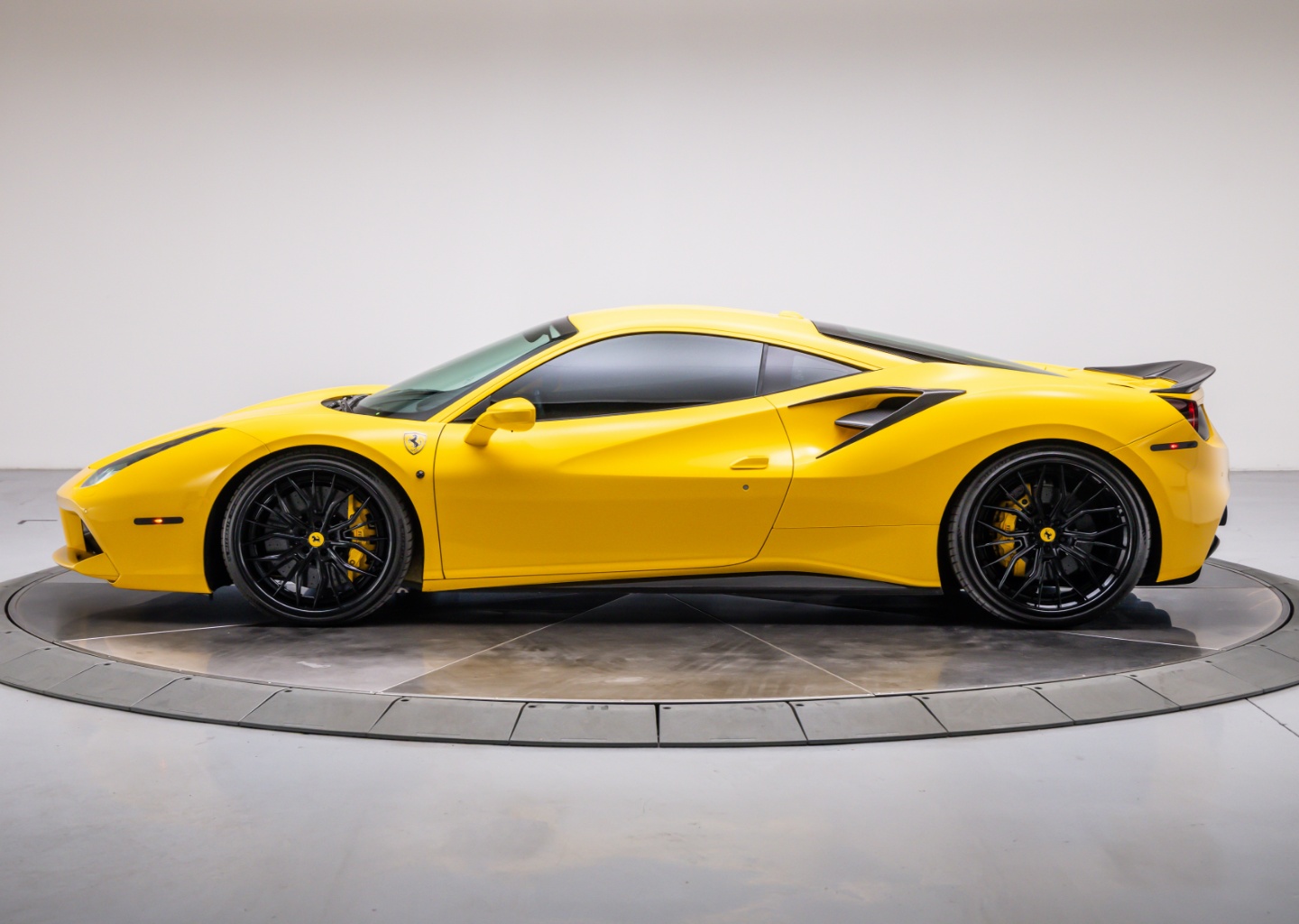 ferrari 488 gtb 2018 ZFF79ALA4J0229704 image ferrari 488 gtb 2018 ZFF79ALA4J0229704 image